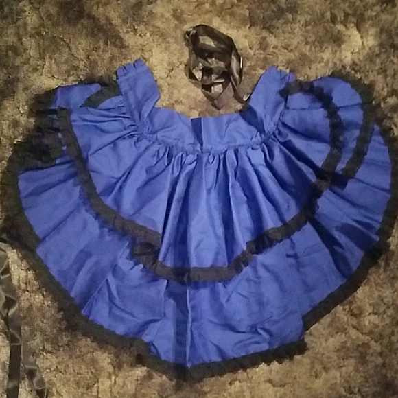 Bustle Corset Halloween Costume - Picture 3 of 5